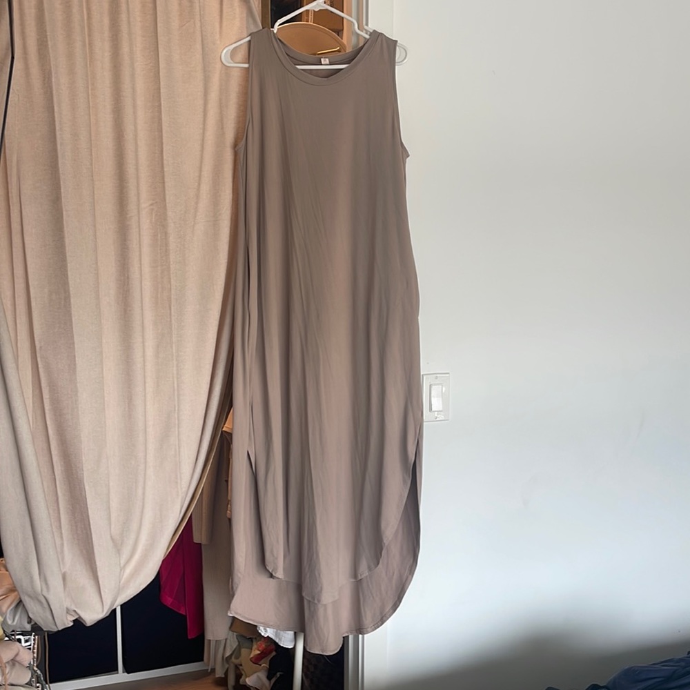 Soft MIDI Taupe Dress